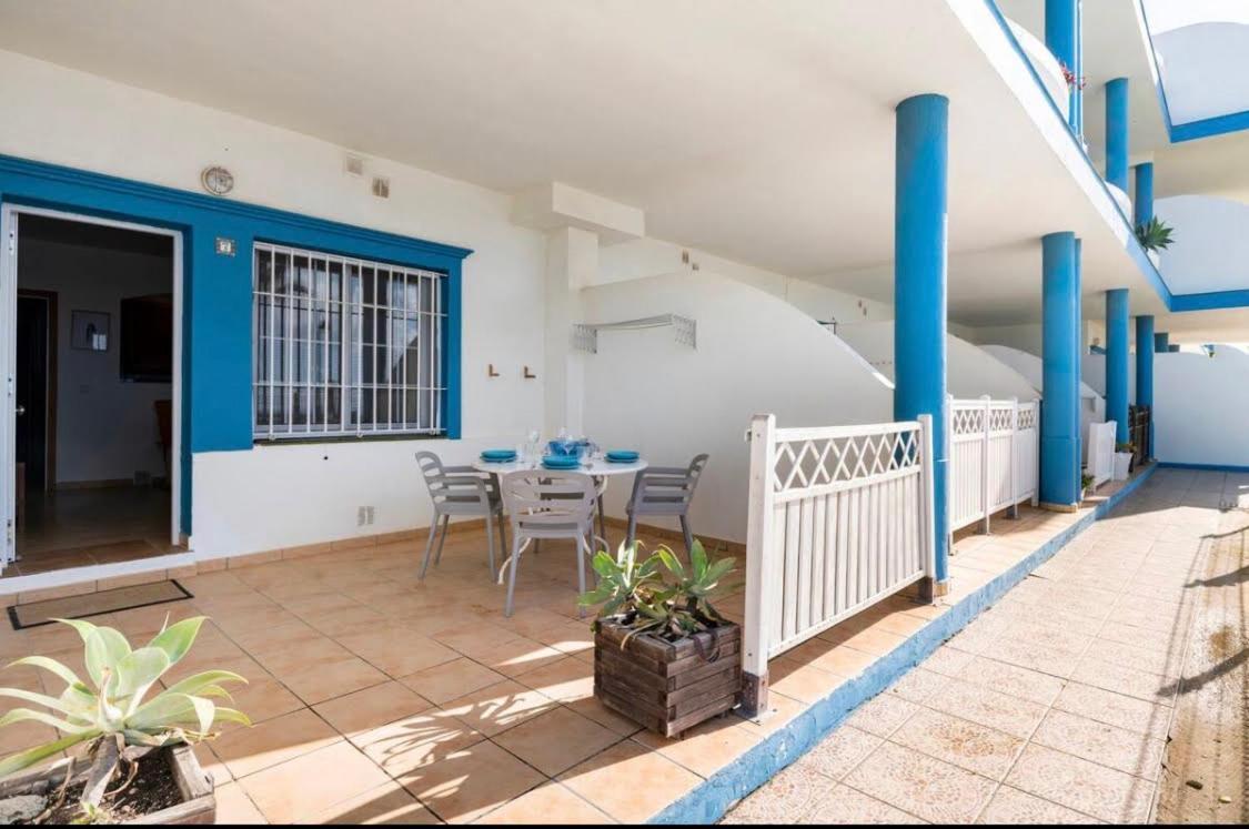 Apartamento La Tortuga II Beach Tarifa Exterior photo